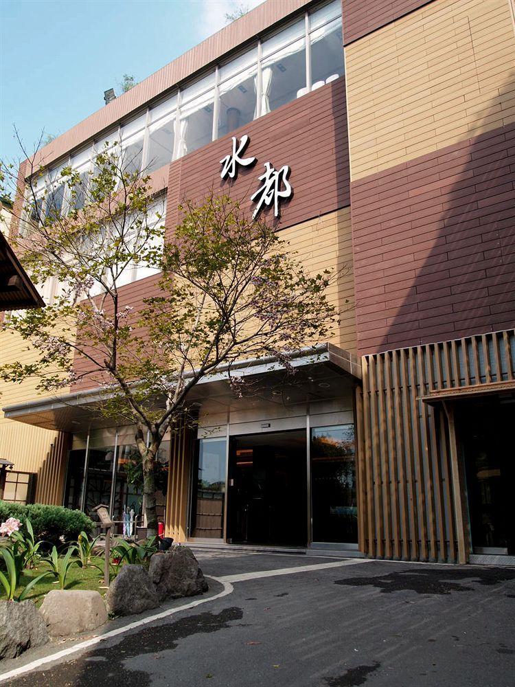 Spa Spring Resort Beitou Exteriör bild
