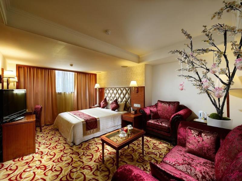 Spa Spring Resort Beitou Exteriör bild